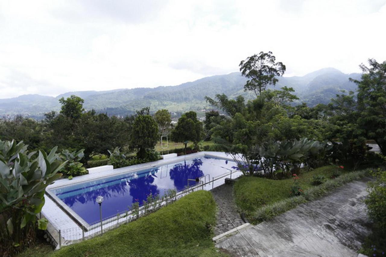 Villa Alam Indah By Anrha Bogor Eksteriør bilde